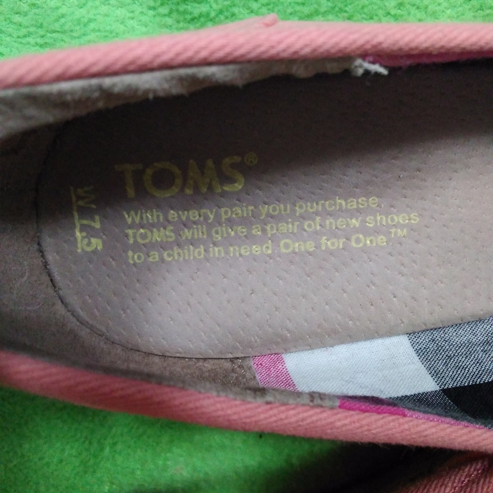 Tom's Wedges - Picture 3 of 4